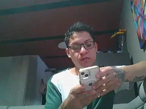 Snapshot of mellanindayyana1 chatting on 06/23/26, 11:14 mellanindayyana1 online show from 06/23/26, 11:14