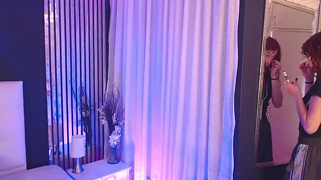 LiaVillalobos online show from 02/04/26, 11:49