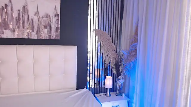 LiaVillalobos online show from 04/17/26, 02:09