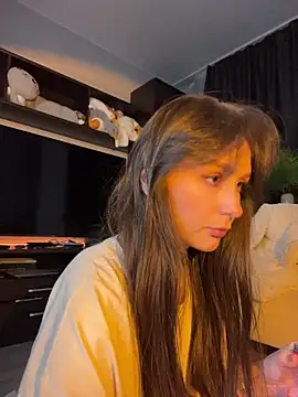 itssophiie online show from 04/11/26, 05:39