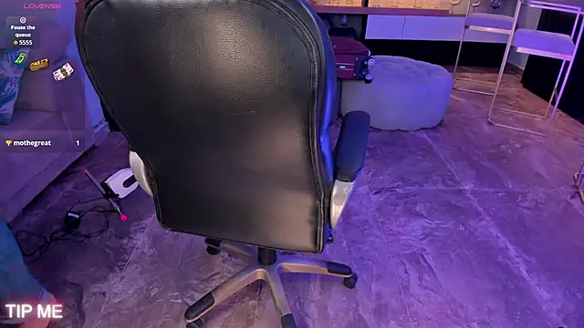 SophieBarnett online show from 02/12/26, 12:05