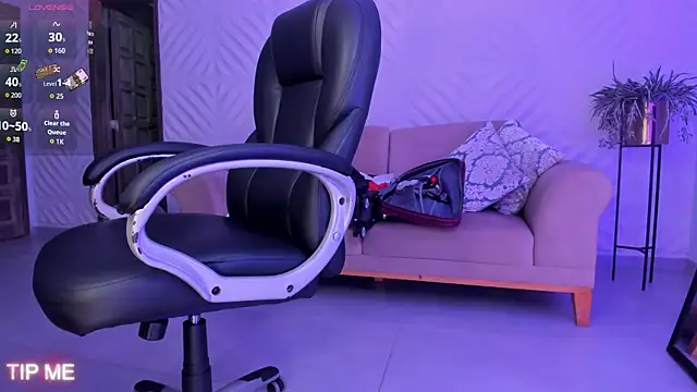 SophieBarnett online show from 04/17/26, 11:52