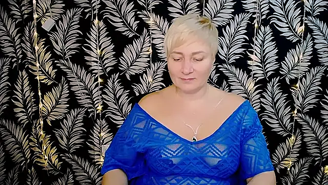 Olivia playful online show from 12/31/24, 12:25