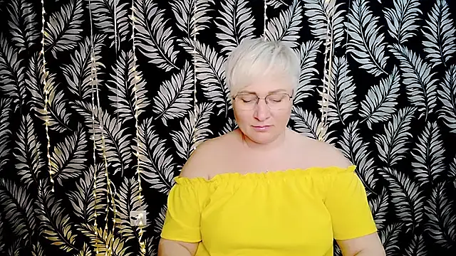Olivia playful online show from 05/08/26, 11:04