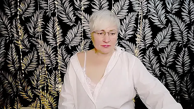 Olivia playful online show from 05/17/26, 10:11
