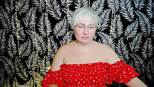 Snapshot of Olivia_playful chatting on 07/05/26, 10:00 Olivia playful online show from 07/05/26, 10:00