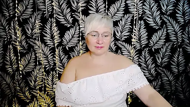 Snapshot of Olivia_playful chatting on 07/23/26, 10:24 Olivia playful online show from 07/23/26, 10:24