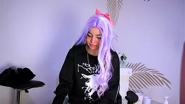 dianebleu online show from 02/18/25, 09:54