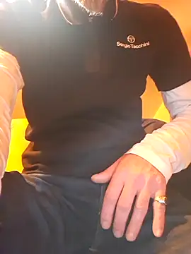 eddouxxx78 online show from 11/22/25, 10:58