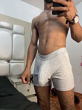 Criistianprado19cm online show from 06/27/26, 10:59