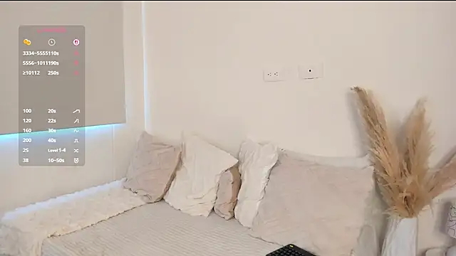 ZOEGARNER01 online show from 10/01/25, 07:09