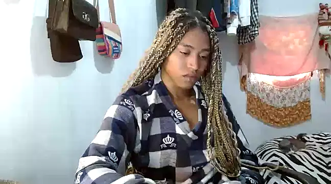 angelamarie1 online show from 02/08/25, 04:14