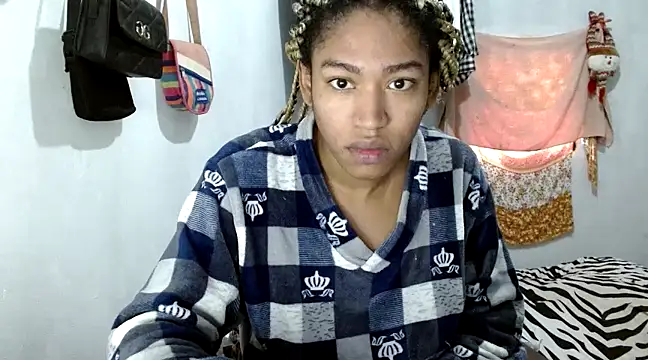 angelamarie1 online show from 02/09/25, 01:14