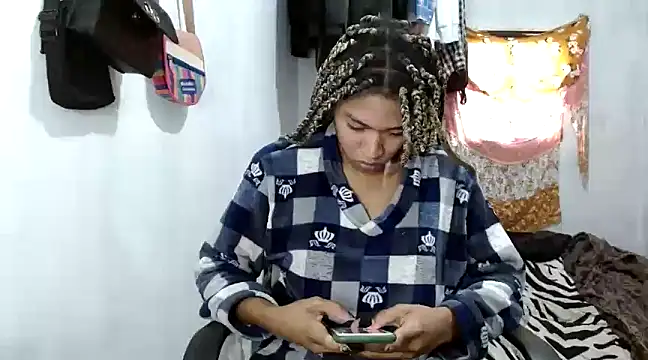 angelamarie1 online show from 02/17/25, 12:59