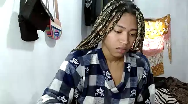 angelamarie1 online show from 02/18/25, 12:06