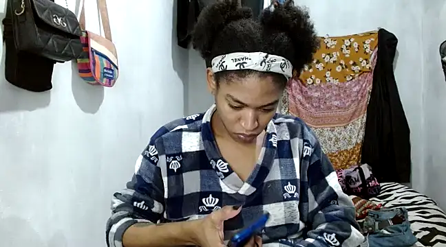 angelamarie1 online show from 03/14/25, 08:21