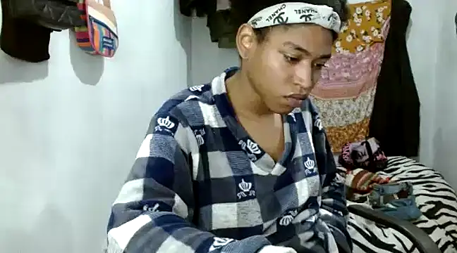 angelamarie1 online show from 03/14/25, 11:23