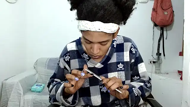 angelamarie1 online show from 10/21/25, 12:28