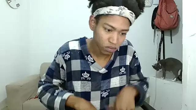 angelamarie1 online show from 11/13/25, 10:25