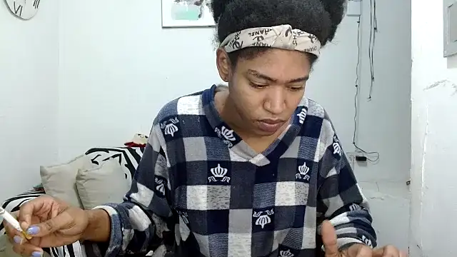 angelamarie1 online show from 02/01/26, 12:48