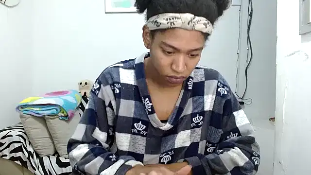 angelamarie1 online show from 02/08/26, 12:25