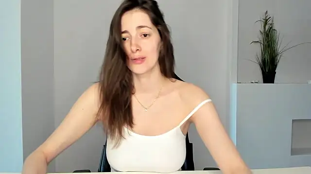 Sabrina Mur online show from 02/13/25, 10:44