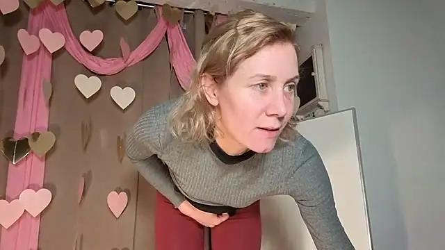 Snapshot of Lola_Belgium chatting on 02/13/26, 05:53 Lola Belgium online show from 02/13/26, 05:53