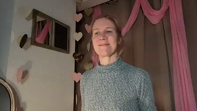 Snapshot of Lola_Belgium chatting on 02/17/26, 04:46 Lola Belgium online show from 02/17/26, 04:46