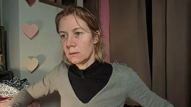 Snapshot of Lola_Belgium chatting on 03/01/26, 07:32 Lola Belgium online show from 03/01/26, 07:32