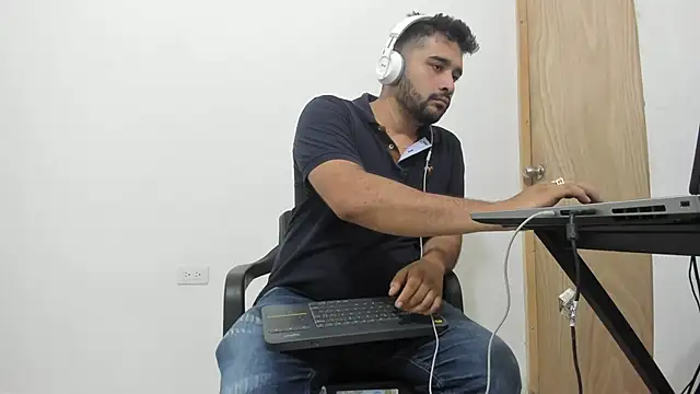 isearchcompany online show from 12/20/25, 08:27