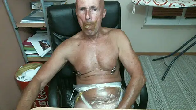 Snapshot of olibrius71 chatting on 09/13/25, 07:46 olibrius71 online show from 09/13/25, 07:46