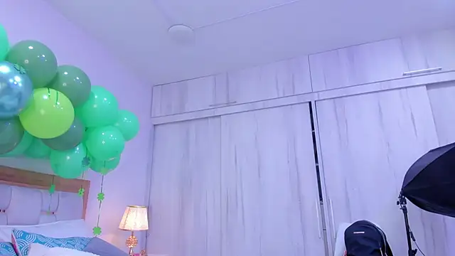 paola rodriguez online show from 03/17/25, 07:26