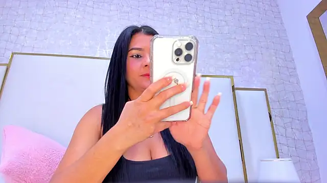 paola rodriguez online show from 09/15/25, 11:54