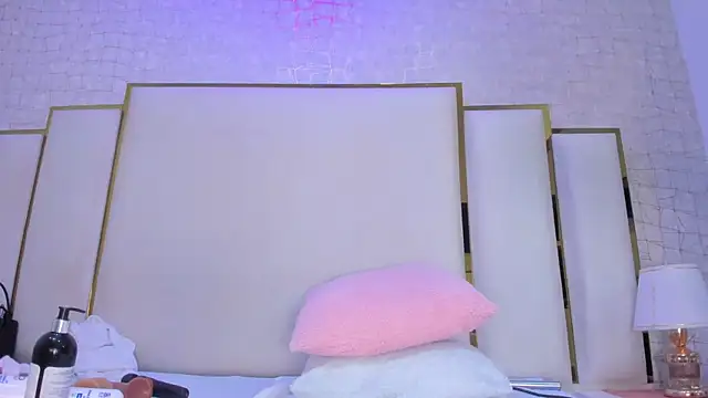 paola rodriguez online show from 04/28/26, 11:59