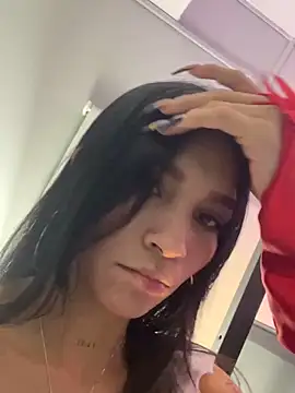 LauraAristizabal online show from 12/24/24, 02:12