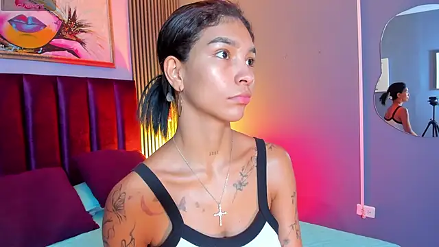 LauraAristizabal online show from 02/27/26, 12:27