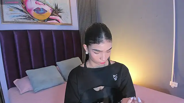 LauraAristizabal online show from 07/12/26, 11:56