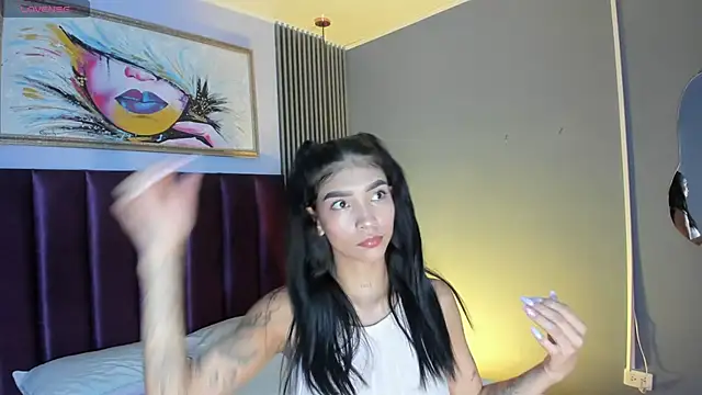 LauraAristizabal online show from 07/14/26, 12:11
