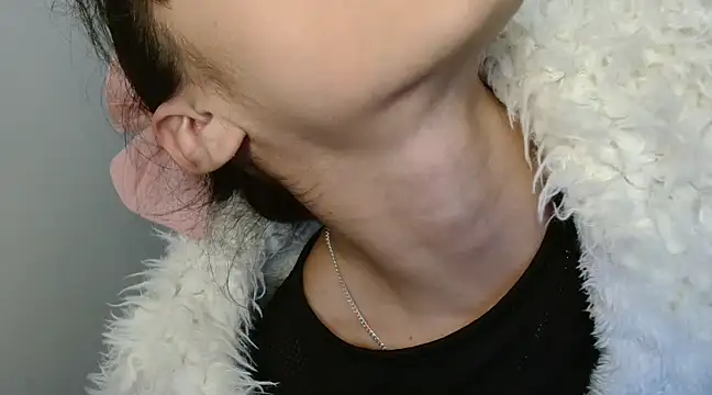 MINI Petite online show from 01/04/25, 08:59