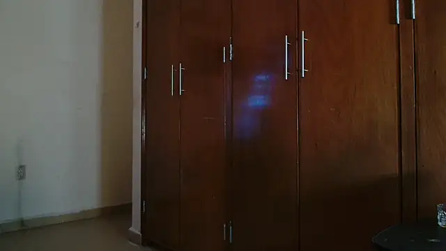 MINI Petite online show from 04/16/26, 02:23