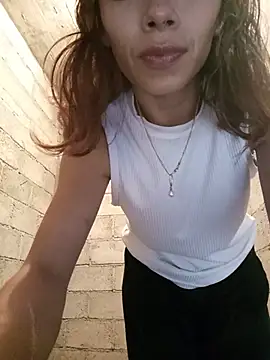 MINI Petite online show from 06/06/26, 12:16