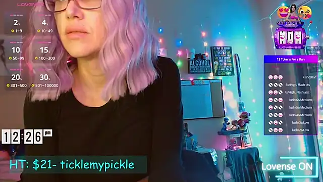 EmmaIsHere online show from 01/25/25, 07:28