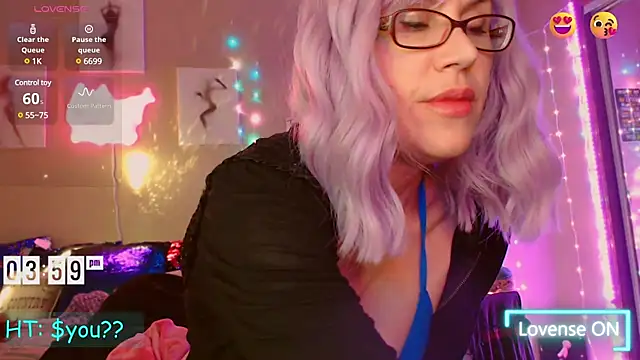 EmmaIsHere online show from 02/11/25, 11:01