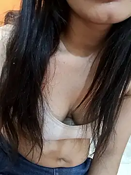 CuteSarikaLIVE online show from 02/18/26, 04:08