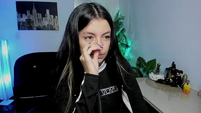 Meghan320 online show from 10/30/25, 11:33