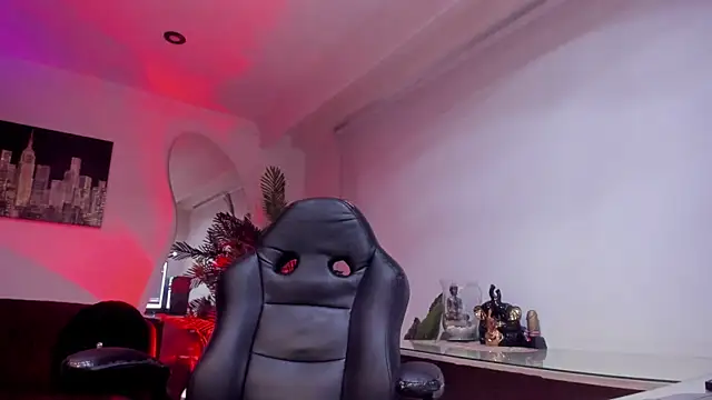 Meghan320 online show from 03/24/26, 11:37