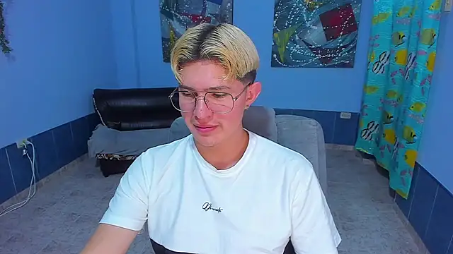 patrik 027 online show from 11/25/25, 08:09