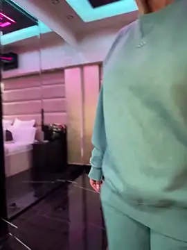 KirstieVegas online show from 02/15/25, 01:42