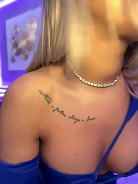 KirstieVegas online show from 03/12/25, 08:20