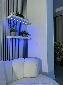 Snapshot of KirstieVegas chatting on 02/20/26, 10:43 KirstieVegas online show from 02/20/26, 10:43